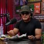 Undang Pasangan Gay Ragil Mahardika, Netizen Ramai Ajak Tinggalkan YouTube Deddy Corbuzier