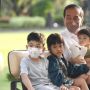 Nikmati Lebaran Idul Fitri, Jokowi Bermain Bareng Cucu di Istana Yogyakarta