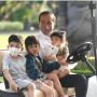 Pakai Mobil Buggy Istana Kepresidenan Yogyakarta, Presiden RI Joko Widodo Mengemudi untuk Tiga Cucunya