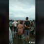 Pantai Pangandaran Ramai Pengunjung dan Penuh Sampah, Warganet: Ngopi di Rumah