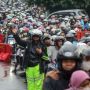 Sejak Jam 09.00 Pagi, Petugas Kembali Membuka Jalur Menuju Puncak dari Arah Jakarta