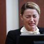 Amber Heard Menangis Beri Kesaksian, Tuding Johnny Depp Lakukan Penganiayaan hingga Pelecehan Seksual