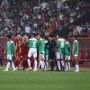Kontroversi Pemain Vietnam Lolos dari Kartu Merah, Lakukan Tendangan Salto ke Wajah Rizky Ridho