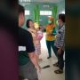 Kepala Bocah Ini Tersangkut Toples Kaleng, Warganet Sampai Geleng-geleng