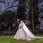 Beda Dari Biasanya, Pasangan Ini Foto Prewedding di Rumah Sendiri! Warganet: Wajar Rumahnya Kayak Istana