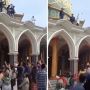 Viral Penjual Pecel Lele Bikin Hujan Uang di Kampung Halaman, Sebar Duit dari Atap Masjid, Tuai Perdebatan Publik