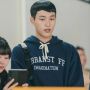 Aktor Jin Hoeun Curi Perhatian Penggemar dalam Perannya di Drama Korea 'Shooting Stars'