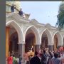 Heboh Perantau Hingga Pedagang Pecel Lele Hamburkan Uang dari Atap Masjid, Netizen: Coba Pakai Adab Lebih Sopan