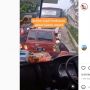 Kocak, Gabut Saat Macet Seorang Supir Bus Iseng Bersihkan Mobil Pengendara Lain, Warganet: Supir yang Budiman