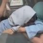 Sempat Viral Dituding Mesum di Pickup, Tetangga Pasangan Buka Suara: Bukan Mesum, Mabuk Kendaraan Diurut Suami
