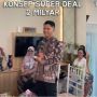 Viral Acara Lamaran Pakai Konsep Super Deal 2 Miliar, Calon Pengantin Cowok Auto Deg-degan
