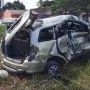 Mobil Mati Mesin di Tengah Perlintasan Kereta Api Merak Batin, Seluruh Penumpang Berhamburan Lihat KA Mendekat