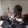 Pergi dari Kos Tanpa Pamit, Penghuni Tinggalkan Tumpukan Sampah di Kamar, Kondisinya Sangat Menjijikkan