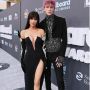 5 Potret Machine Gun Kelly, Kekasih Megan Fox Kenakan Nail Art Senilai Rp 438 Juta di Billboard Music Awards 2022