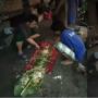 Aksi Pria Berseluncur di Nasi Liwetan Bikin Warganet Geram: Nggak Ada Akhlak!
