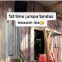Warganet Kasihan Lihat Rumah Kakek Ini dari Luar Sangat Kumuh, Tapi Minder Lihat Isi Dalamnya