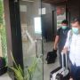 Geledah Kantor Dinas PUPR dan PTMSP Ambon, KPK Bawa 3 Koper