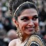 Bikin Pangling, Deepika Padukone Gunakan Busana Khas India di Festival Film Cannes 2022