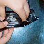 Penjual Olshop Ini Packing Barang Pesanan Pembeli Bikin Salfok, Warganet: Beli Ongkir