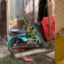 Viral Rumah Pria Tua Ini dari Luar Seperti Gubuk, Ternyata Dalamnya Bikin Kaget