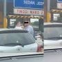 Duh Arogannya! Diduga Ugal-ugalan, Pengemudi Pajero Mendadak Serobot dan Tampar Pengendara Lain saat Mau Masuk Tol