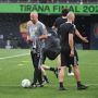 Pastikan Feyenoord Siap Ladeni AS Roma, Arne Slot: Mereka Selalu Miliki Gaya Bermain yang Sama