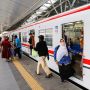 Penumpang Boleh Makan di KRL Selama Ramadhan, Ini Ketentuannya