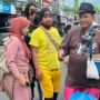 Hotman Paris Jualan Gorengan di Puncak, Ditegur Bikin Macet