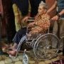 HLUN 2022 di Tasikmalaya, Kemensos Serahkan Alat Bantu bagi Beberapa Lansia di Kecamatan Puspahiang