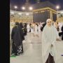 Unggah Foto di Depan Ka'bah, Ayu Ting Ting Banjir Doa dari Publik: Semoga Semuanya Diijabah Allah SWT