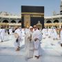 5 Seleb Dikritik Saat Jalani Ibadah Umrah, Terkini Orangtua Ayu Ting Ting