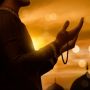 Bacaan Latin Doa Qunut dan Artinya, Bacalah saat Sholat Subuh