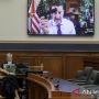 Aksi Pamer Pistol Anggota DPR AS Saat Debat Aturan Pembatasan Kepemilikan Senpi