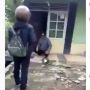 Viral Bapak-bapak Ngamuk saat Ditagih Hutang, Malah Ancam Pakai Golok