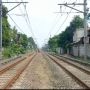 Viral! 2 Orang Tewas Tertabrak Kereta di Bandung, Ayah Diduga Sengaja Bawa Anak untuk Bunuh Diri