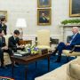 White House Merilis Video Pembicaraan Ramah Presiden Joe Biden Bersama BTS