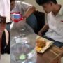 Bawa Bekal dan Minuman Segalon, Tingkah Pelajar Ini Bikin Tepok Jidat
