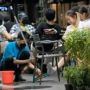 Viral Pengunjung Mall Sempat Dicaci Gegara Sepatunya Dibersihin Cleaning Service, Ternyata Ada Kisah Lain di Baliknya