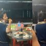 Video Viral Anak Jalanan Lahap Makan Sisa Orang di Warung Tenda Picu Perdebatan Publik