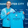 Transfer Beres, Erling Haaland Resmi Teken Kontrak 5 Tahun Bareng Manchester City