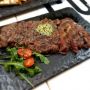 Menikmati Sensasi Daging Steak Wagyu Lokal Berpotongan Unik di CUTTS Steakhouse
