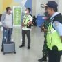 Bercanda Ada Bom Dalam Koper, Mantan Bupati Buton Selatan Diturunkan Dari Pesawat