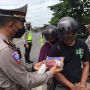 Patuh Lalu Lintas, Pengendara di Mesuji dapat Satu Bungkus Cabai