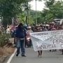 Buntut Hebohnya Pernikahan Manusia Dengan Kambing yang Libatkan DPRD, Warga Jogodalu Lakukan Demo ke Lokasi Kejadian