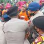 Aksi Partai Buruh di Depan Gedung DPR Ricuh, Polisi Tangkap 5 Orang Demonstran