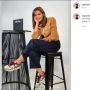 Stylish dan Keren, Intip Penampilan Najwa Shihab Mengenakan Sneakers