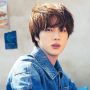 Niat Banget! Jin BTS Berkeliling 15 Minimarket Hanya untuk Beli Roti Ini