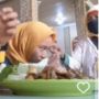 Kocak, Pengemis Jitak Kepala Pelanggan Warung Makan Gegara Tak Diberi Uang