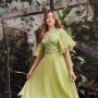 5 Pesona Tasya Farasya, Dapat Pujian Setelah Berfoto Bareng Miss Universe 2021