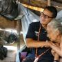 Sandiaga Uno Perbaiki Gubuk Wanita Lansia yang Hidup Sebatang Kara di Nias Selatan